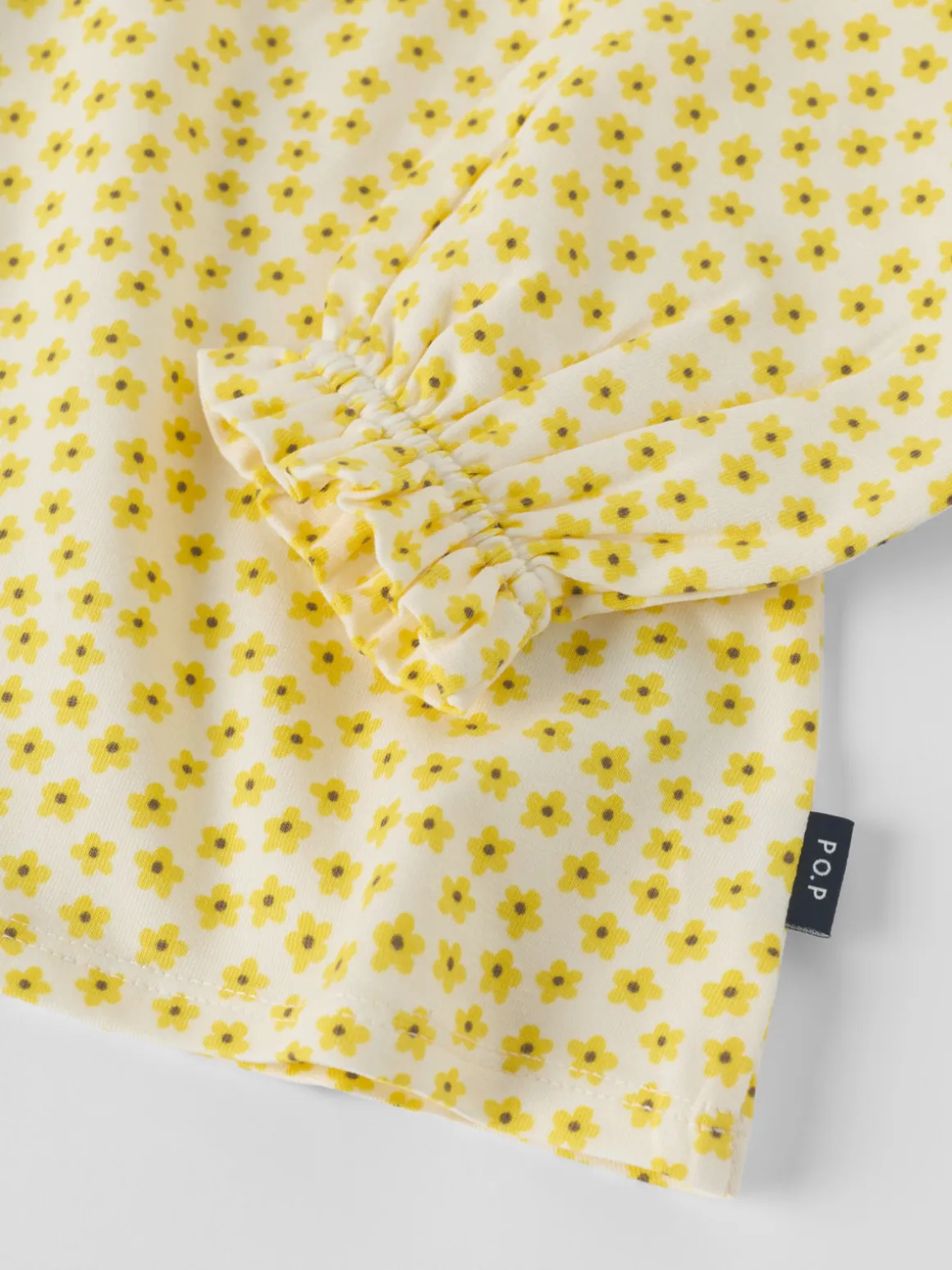 Set med blus och shorts